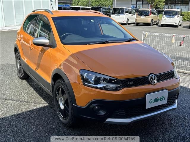 volkswagen cross-polo 2011 -VOLKSWAGEN--VW Cross Polo DBA-6RCBZW--WVWZZZ6RZBU051402---VOLKSWAGEN--VW Cross Polo DBA-6RCBZW--WVWZZZ6RZBU051402- image 1