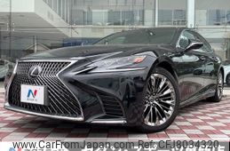 lexus ls 2018 CFJ8034320