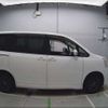 toyota noah 2013 -TOYOTA--Noah DBA-ZRR70G--ZRR70G-0585770---TOYOTA--Noah DBA-ZRR70G--ZRR70G-0585770- image 8