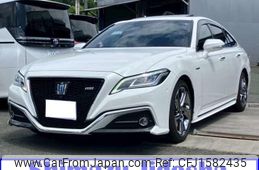 toyota crown 2018 CFJ1582435