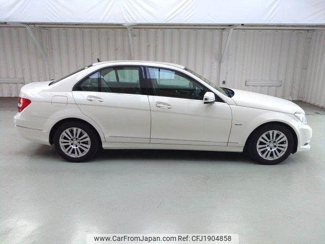 mercedes-benz c-class 2012 CFJ1904858 image 2