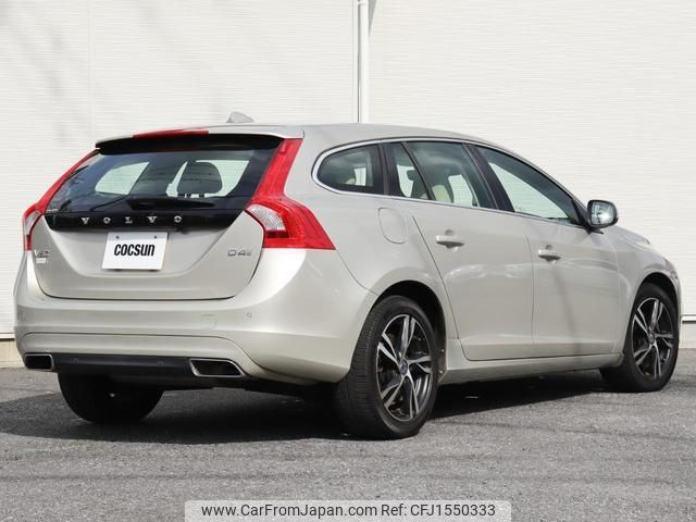 volvo v60 2017 CFJ1550333 image 2
