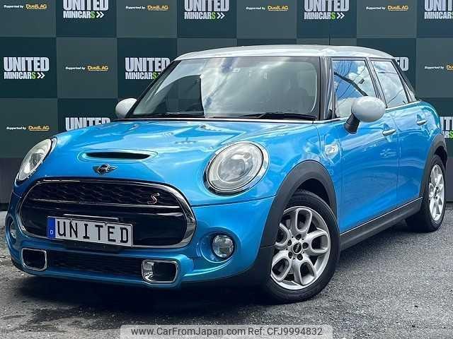 mini mini-others 2016 quick_quick_DBA-XS20_WMWXS720002C48283 image 1