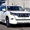 toyota land-cruiser-prado 2020 24340503 image 7