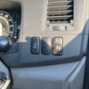 toyota isis 2004 CFJ9433241 image 4