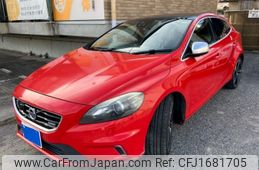 volvo v40 2013 CFJ1681705