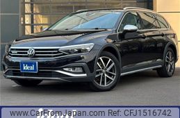 volkswagen passat 2023 CFJ1516742