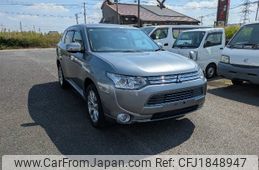 mitsubishi outlander-phev 2013 CFJ1848947