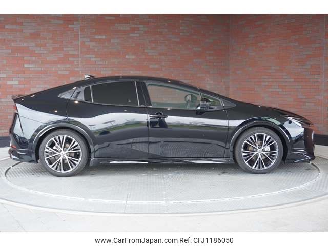 toyota prius 2023 -TOYOTA--Prius 6AA-MXWH60--MXWH60-4011571---TOYOTA--Prius 6AA-MXWH60--MXWH60-4011571- image 2