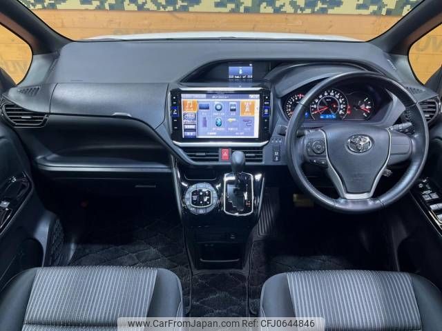 toyota noah 2017 -TOYOTA--Noah DBA-ZRR80W--ZRR80-0359710---TOYOTA--Noah DBA-ZRR80W--ZRR80-0359710- image 2