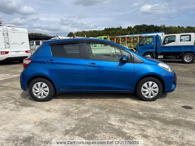 toyota vitz 2017 CFJ1776020 image 1