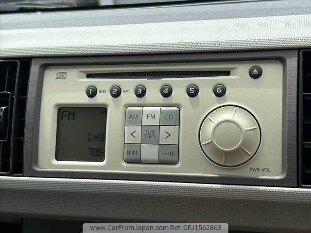 toyota passo 2013 CFJ1562863 image 2