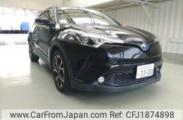 toyota c-hr 2017 CFJ1874898