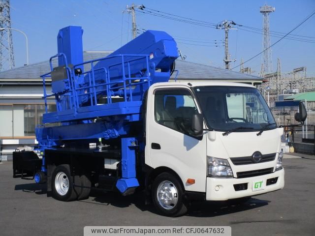 hino dutro 2013 GOO_NET_EXCHANGE_0403732A30250115W001 image 2