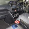 toyota voxy 2021 quick_quick_6AA-ZWR80W_0504447 image 3