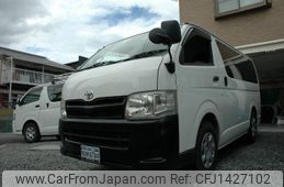 toyota hiace-van 2011 CFJ1427102