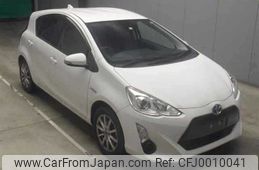 toyota aqua 2015 -TOYOTA--AQUA NHP10--NHP10-2430077---TOYOTA--AQUA NHP10--NHP10-2430077-