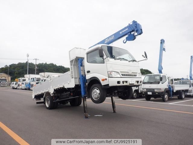 toyota dyna-truck 2011 GOO_NET_EXCHANGE_0402951A30240621W002 image 1