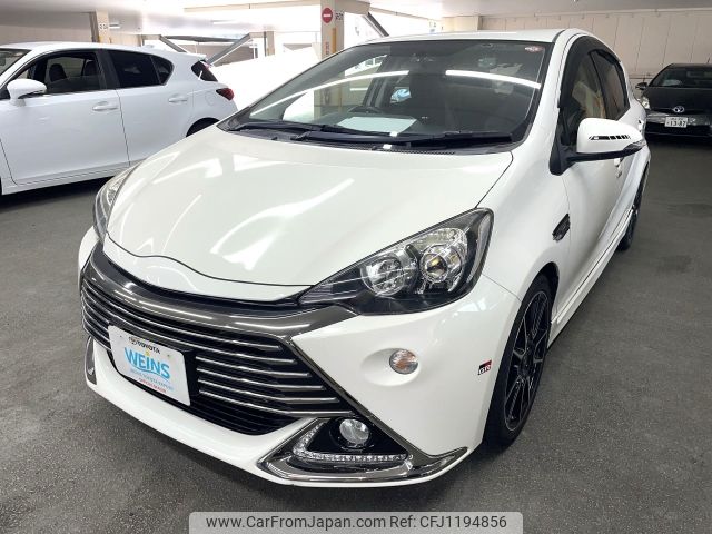 toyota aqua 2014 AF-NHP10-2394499 image 1