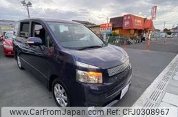 toyota voxy 2009 TE5504