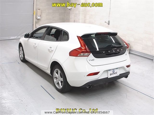 volvo v40 2017 CFJ1854667 image 2