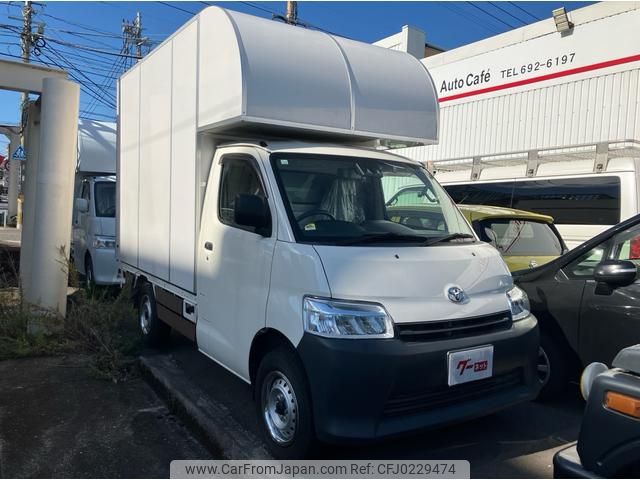 toyota townace-truck 2021 GOO_NET_EXCHANGE_0802201A30240918W001 image 1