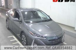 toyota prius-phv 2018 -TOYOTA--Prius PHV ZVW52--ZVW52-3068229---TOYOTA--Prius PHV ZVW52--ZVW52-3068229-