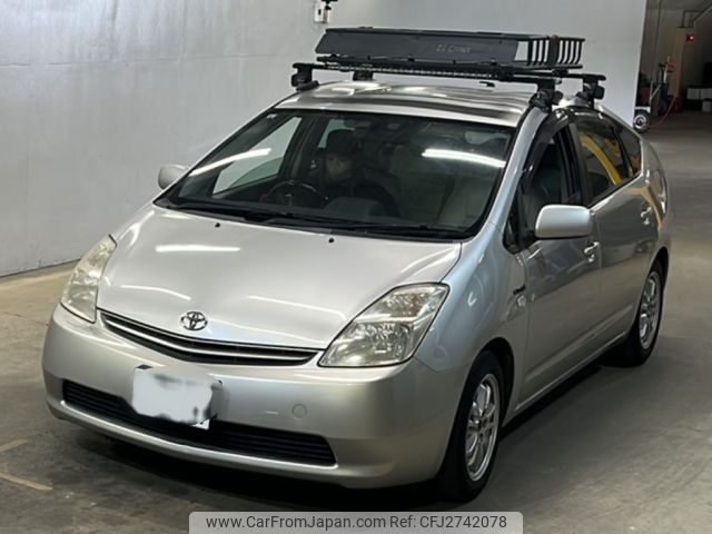 2004 Toyota Prius NHW20 - Car Price $3,243