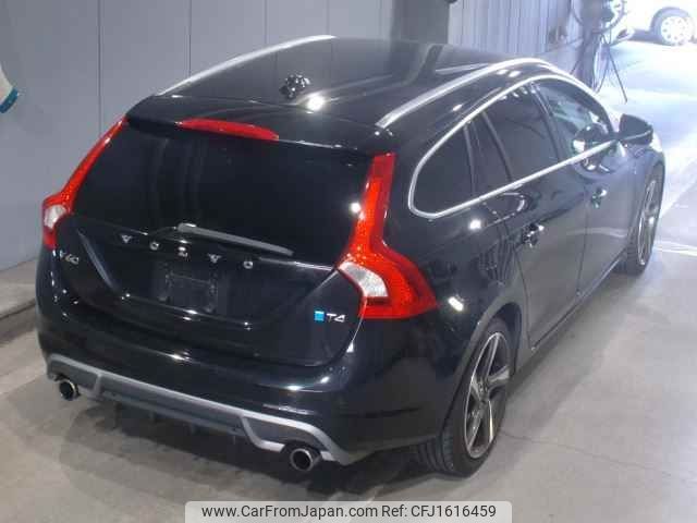 volvo v60 2013 CFJ1616459 image 2