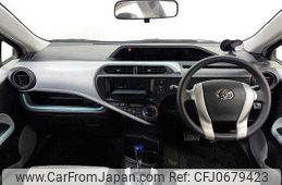 toyota aqua 2012 504928-927461