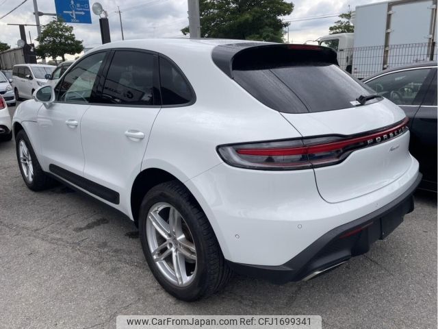porsche macan 2024 CFJ1699341 image 2