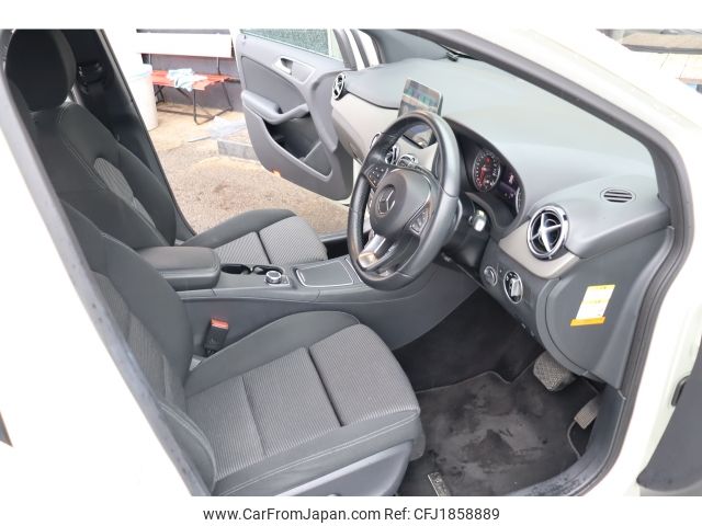 mercedes-benz b-class 2017 CFJ1858889 image 2