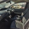 toyota prius 2017 -TOYOTA--Prius DAA-ZVW55--ZVW55-8051520---TOYOTA--Prius DAA-ZVW55--ZVW55-8051520- image 16