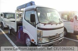 hino dutro 2011 CFJ1060062