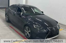 lexus is 2017 CFJ1796865