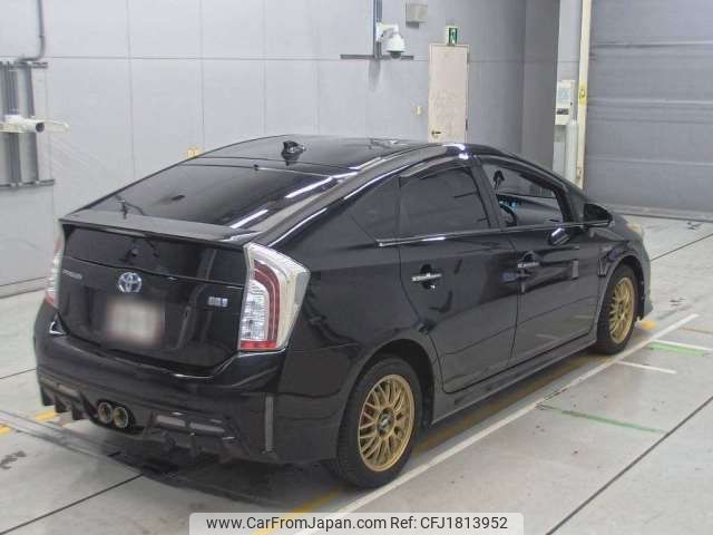 toyota prius 2014 CFJ1813952 image 2