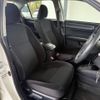 toyota corolla-axio 2017 GOO_JP_700055065930250509001 image 17