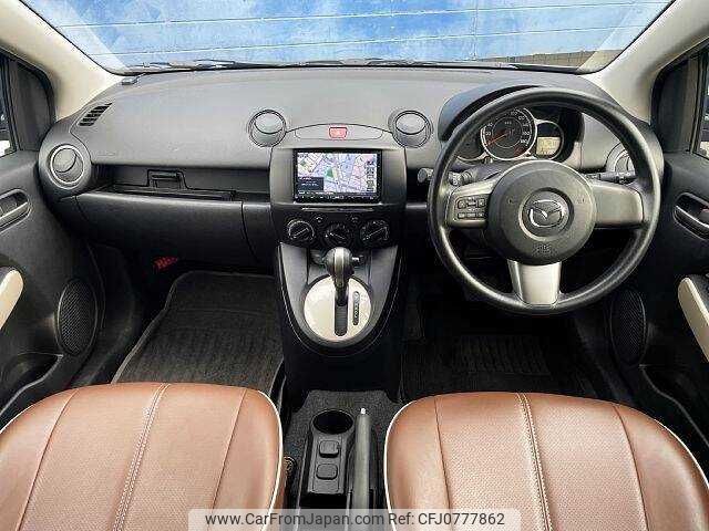 mazda demio 2014 504928-928113 image 1