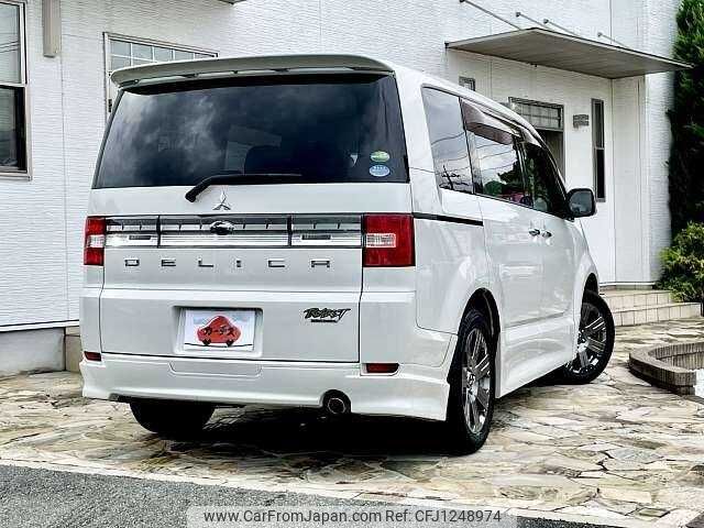 mitsubishi delica-d5 2015 504928-930633 image 2
