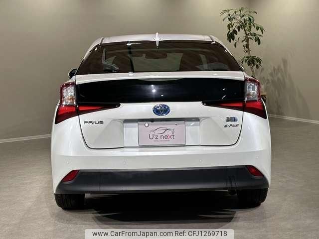 toyota prius 2020 quick_quick_6AA-ZVW55_ZVW55-6017768 image 2