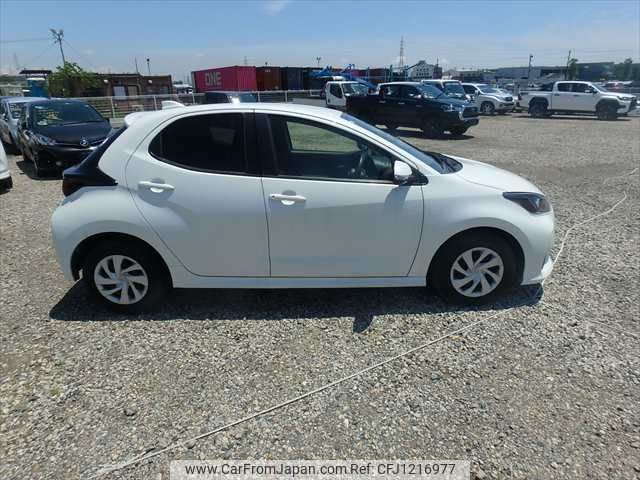 toyota yaris 2021 NIKYO_CR23490 image 1