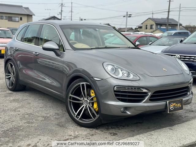 porsche cayenne 2011 GOO_JP_700070884830240331011 image 1