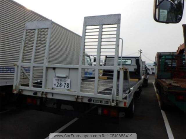 mitsubishi-fuso canter 2011 CFJ0858419 image 2