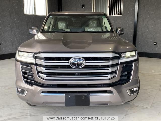 toyota land-cruiser 2024 CFJ1810426 image 2