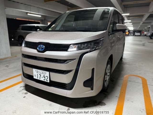2025 Toyota Noah 6AA-ZWR90W - Car Price $23,019