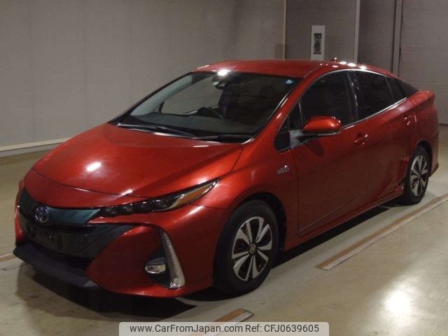 toyota prius-phv 2017 -TOYOTA--Prius PHV ZVW52-3057183---TOYOTA--Prius PHV ZVW52-3057183- image 1