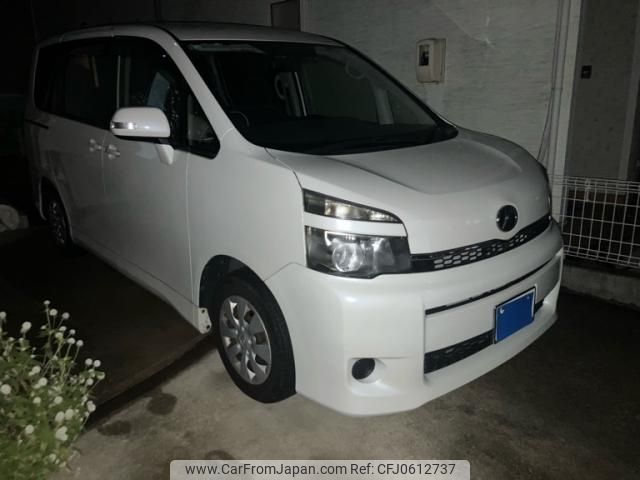 toyota voxy 2012 -TOYOTA--Voxy DBA-ZRR70G--ZRR70-0523395---TOYOTA--Voxy DBA-ZRR70G--ZRR70-0523395- image 1