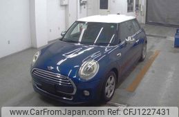 mini mini-others 2014 quick_quick_DBA-XM15_WVWXM52070T928879
