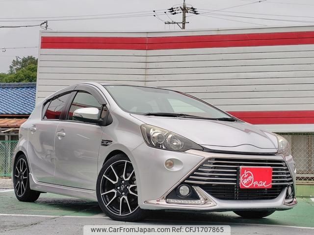 toyota aqua 2014 CFJ1707865 image 2