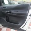 nissan serena 2017 quick_quick_GFC27_GFC27-025745 image 15